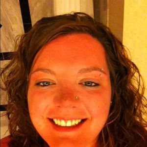 Meet your Posher, Lindsey